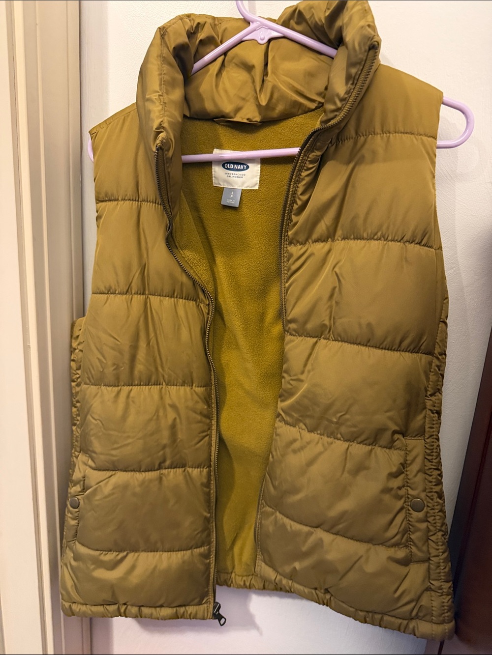 Old Navy Women's Mustard Yellow Quilted Puffer Vest